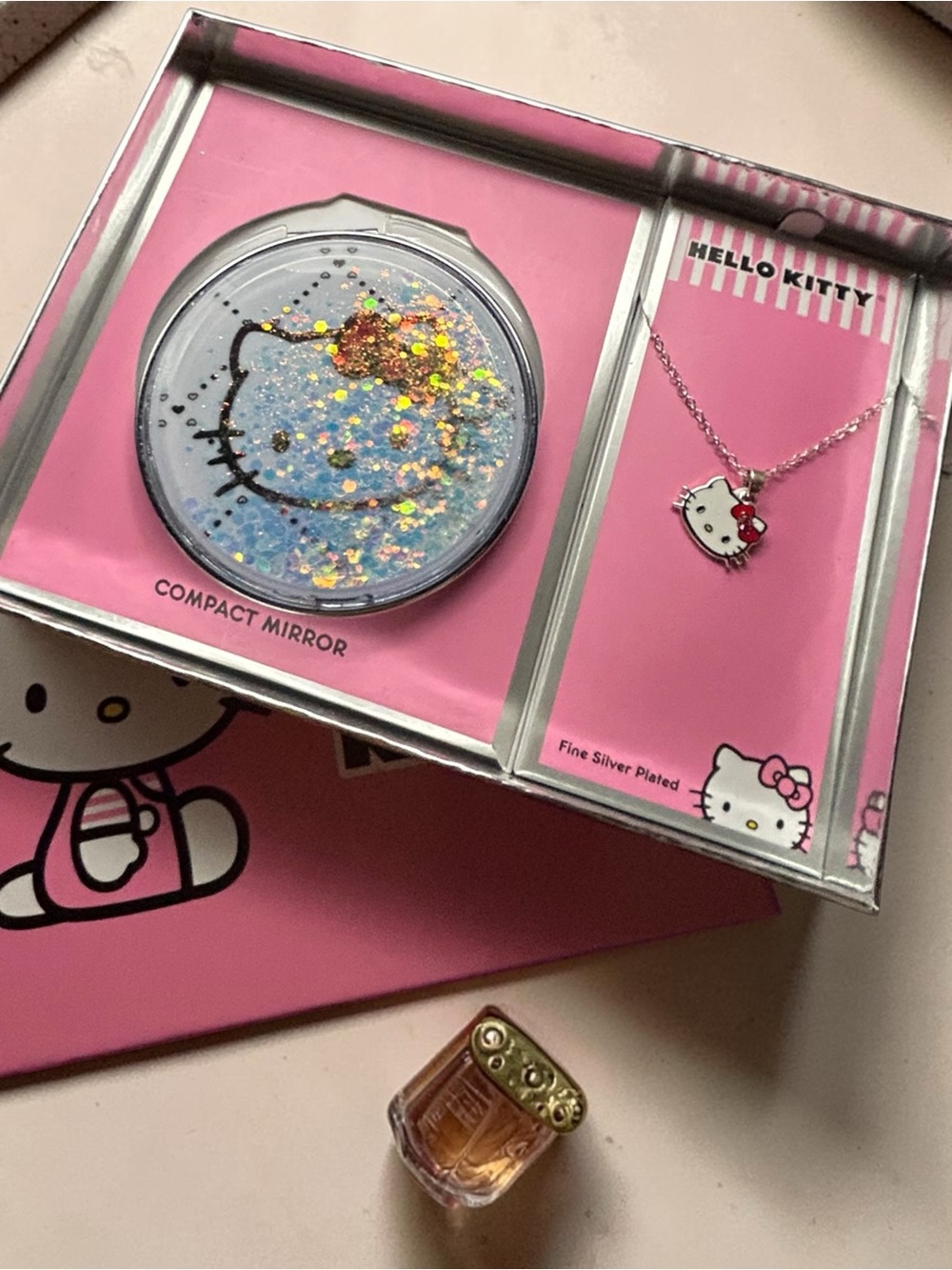 14” Hello Kitty Pink Glitter Compact Mirror and Silver-Tone Necklace Set